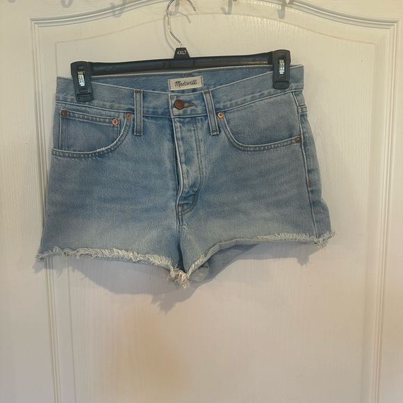 Madewell Pants - MadeWell women’s Relaxed Denim button fly light wash cutoff Shorts size 27